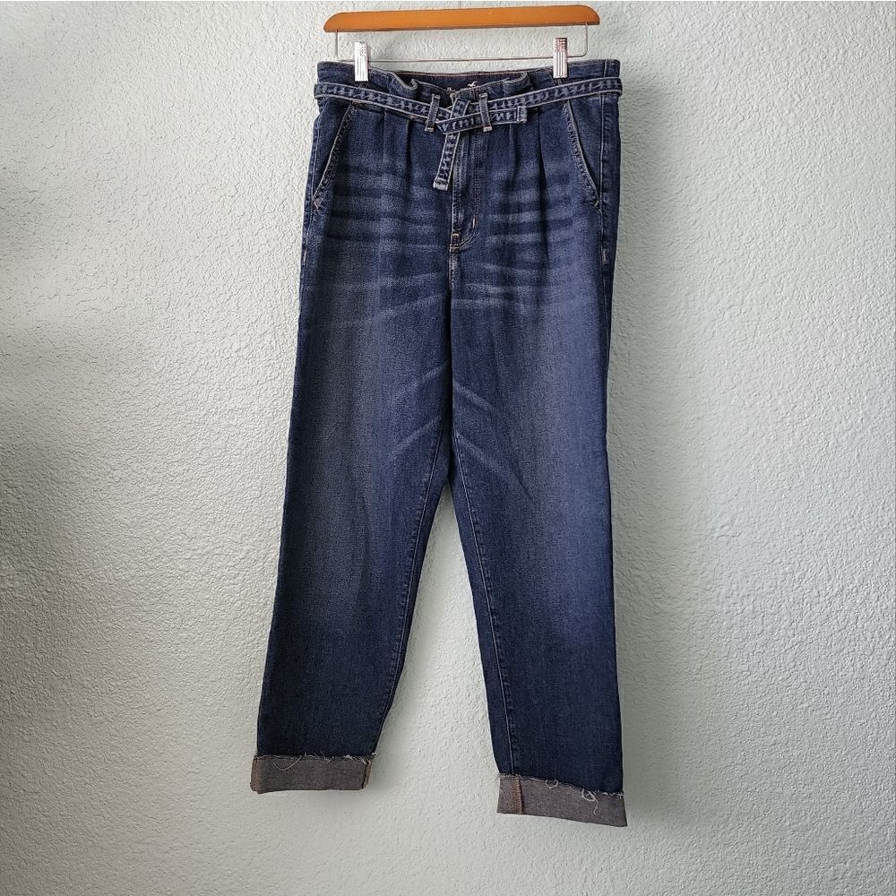 Hollister ultra high rise vintage stretch paper bag waist mom jeans